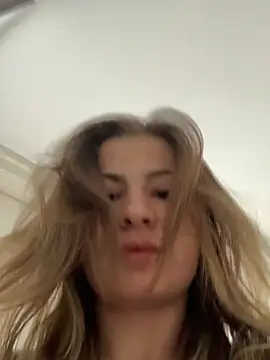 IsabellaEtha Live Chatraum