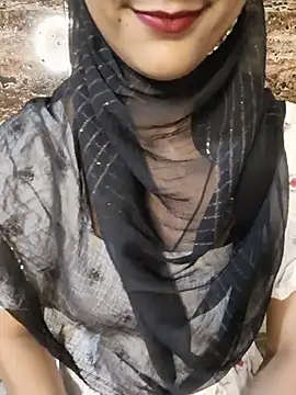 Indian-Aleena 现场聊天室