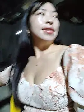 Onehittt's Live Chat Room