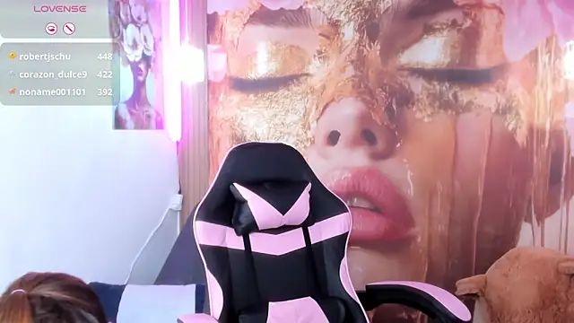 Živá chatovací místnost scarletbaker_