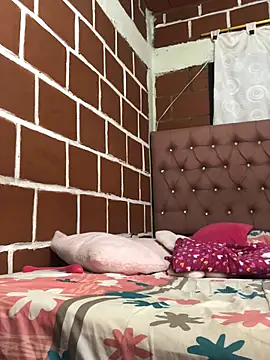 Rachellcooperrr Adlı Modelin Canlı Sohbet Odası
