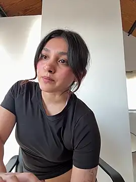 sisylucky's Live Chat Room