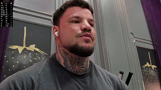 OliverSportn Live-seksikameraesitys