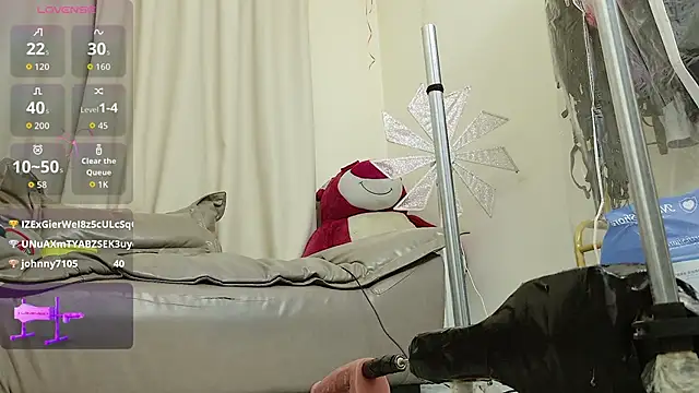 fox-yiyi Adlı Modelin Canlı Sohbet Odası
