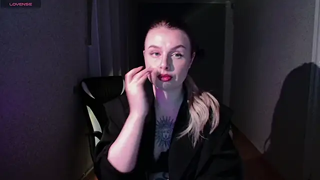 AngelicaHollywood's Live Chat Room