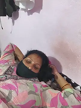 Love-pari77's Live Chat Room