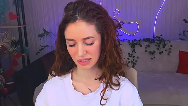 ChristinaConteeree 실시간 채팅방