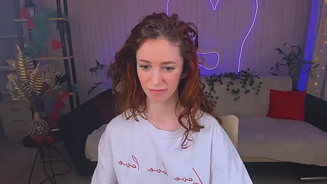 Онлайн чат ChristinaConteeree