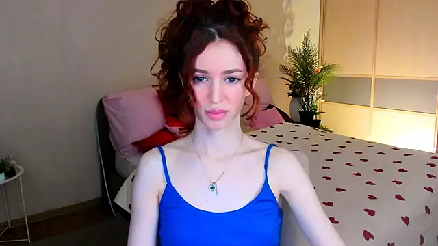 ChristinaConteeree 실시간 채팅방