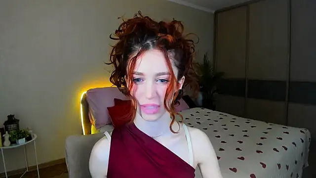 ChristinaConteeree – live chatrum
