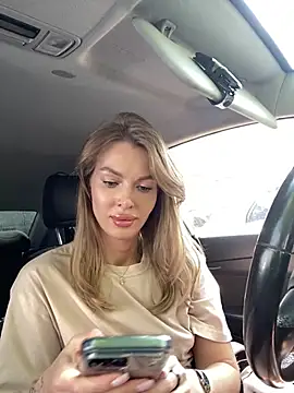 miss_veroNika Adlı Modelin Canlı Sohbet Odası