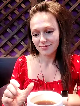 Phòng Chat Trực Tiếp Deynara