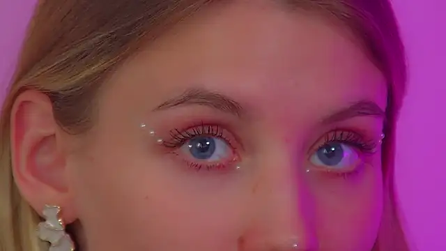 חדר צ'אט בשידור חי של StacyEvances