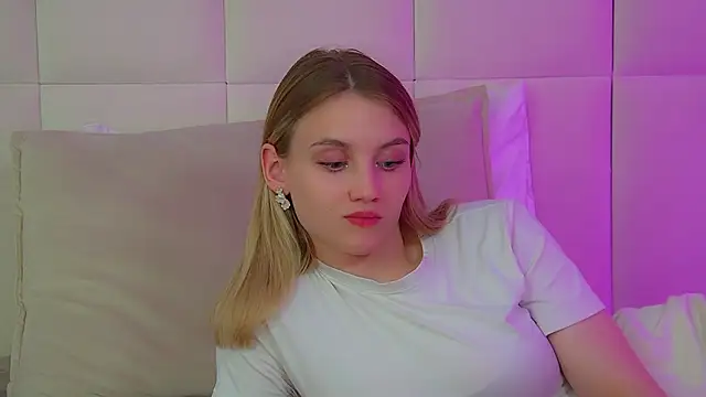 Chat soba uživo modela StacyEvances