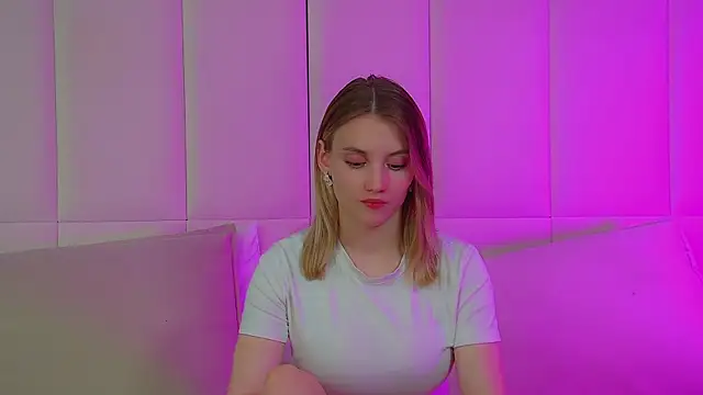 StacyEvancesn Live chat-huone