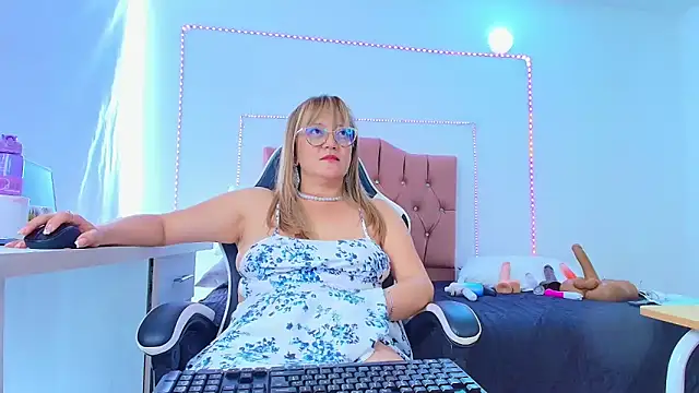 Sala de chat ao vivo de naomi_diamond_