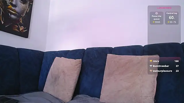 may_wood's Live Chat Room