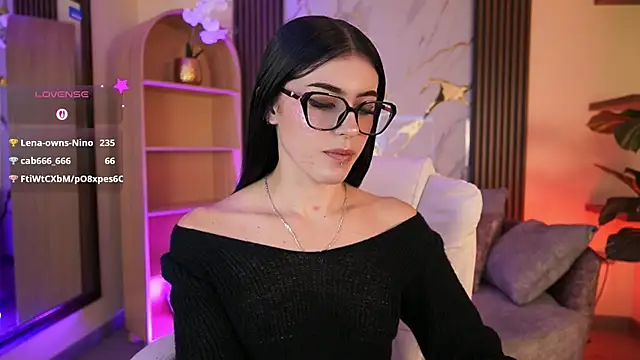 JadeSummerr – Naživo chatovacia miestnosť