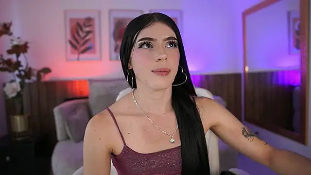 غرفة دردشة JadeSummerr المباشرة