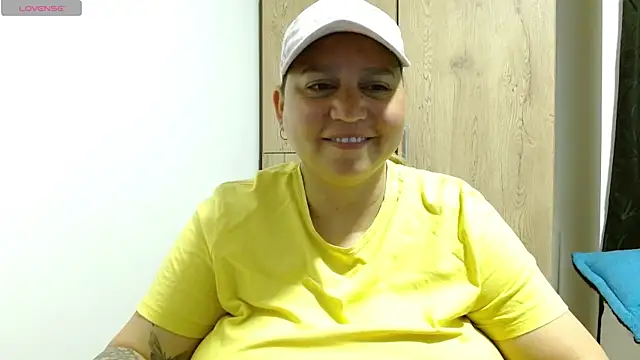 LauraReeves' Live Chat Room