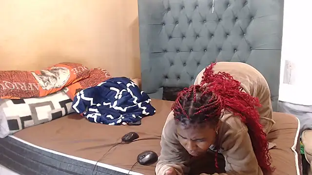 Chat soba uživo modela EbonyEssence