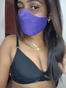 Tamil_kavinila Live Chatraum
