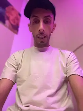 Yassir-xxxl Show Webcam
