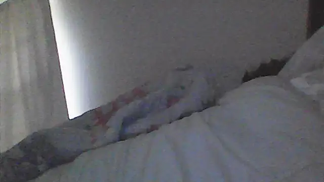 sarahkat86's Live Chat Room