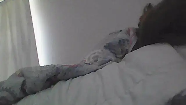 Živá chatovací místnost sarahkat86