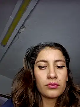 aytanna_torrez Adlı Modelin Canlı Sohbet Odası