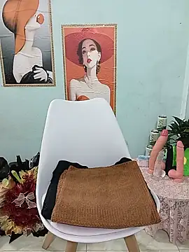 Živá chatovací místnost Lisa-sqiurt