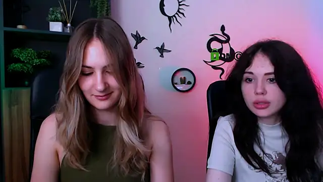 Živá chatovací místnost riley_sanders