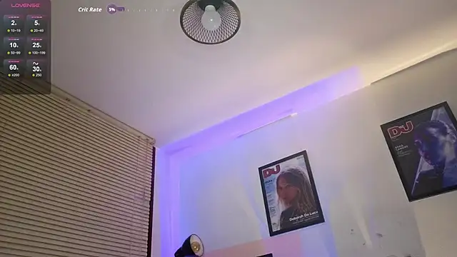 SujannaVarma_ Cameră chat live