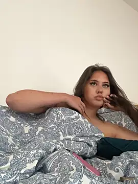 Chat soba uživo modela Ivysplayroom