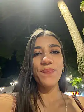 Chat ao vivo de Carolina_1111