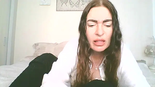 EllaKent's Live Chat Room