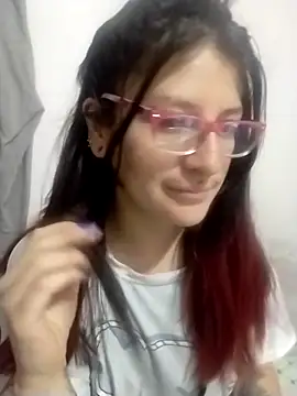 _Alaskamisa's Live Chat Room
