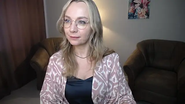 Ava_Elior Live Chatrum