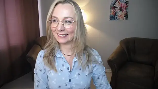 Ava_Elior чат на живо