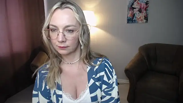 Živá chatovací místnost Ava_Elior