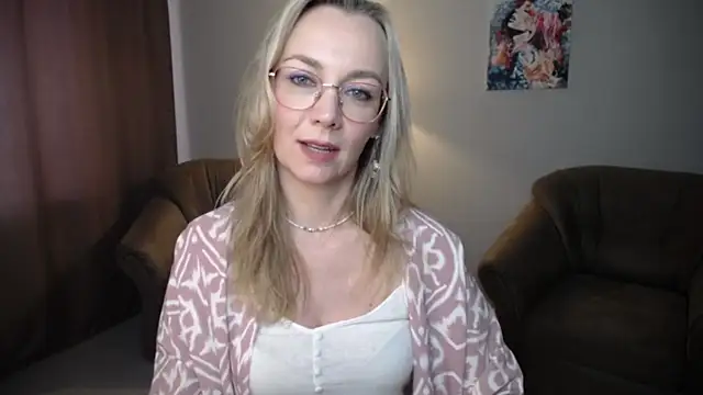 Ava_Elior – live chatrum