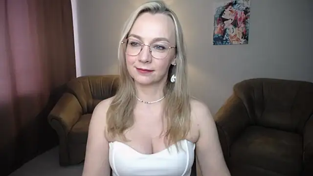 Chatroom en direct de Ava_Elior