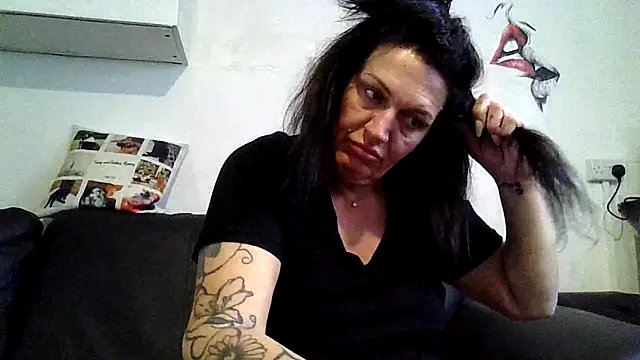 Chat soba uživo modela RubyyRosee