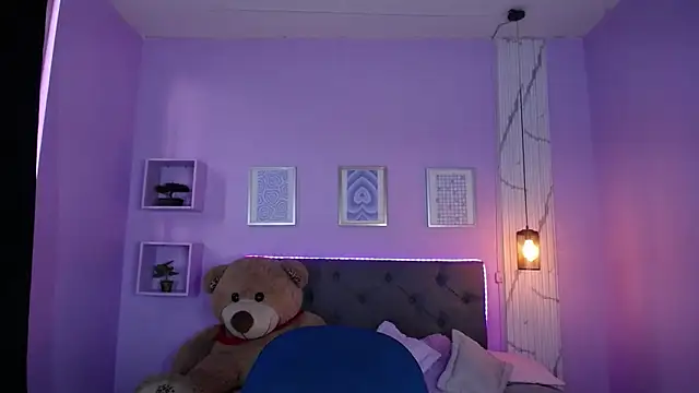 Megan_05_ Live Chatraum