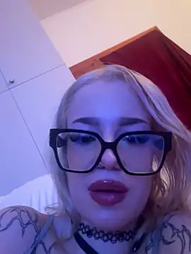 marnemzavar444's Live Sex Cam Show