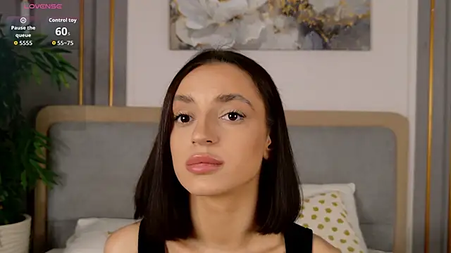 AdoraCortes Adlı Modelin Canlı Sohbet Odası