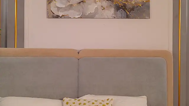AdoraCortes – live chatrum