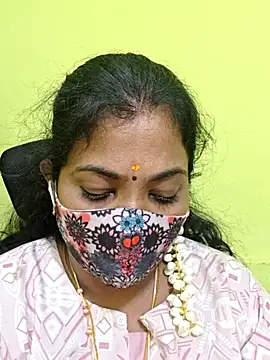 Živá chatovací místnost Tamil_Mithra