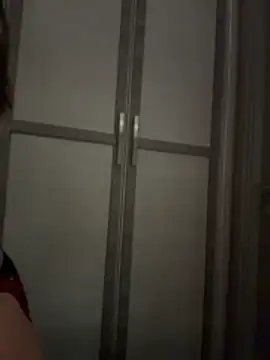 SweetThaiGirlfriend's Live Chat Room