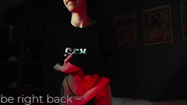 Olivia_Faye Ruang Obrolan Langsung